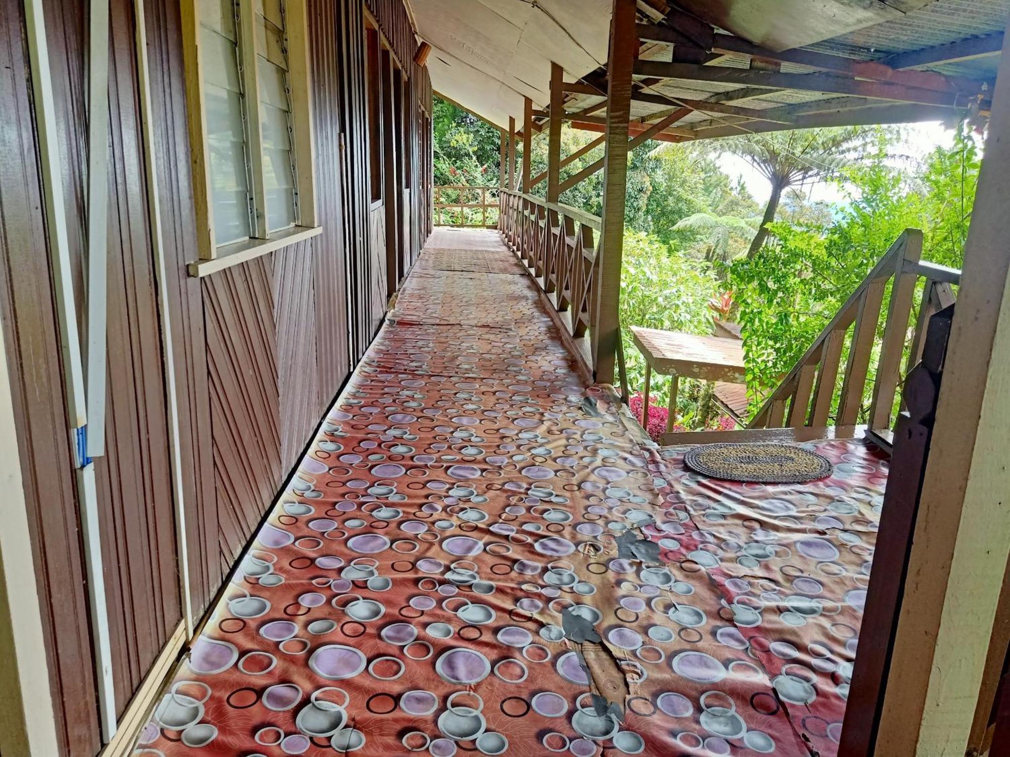 Oyo Home 90430 Mountain Resthouse Ранау Экстерьер фото